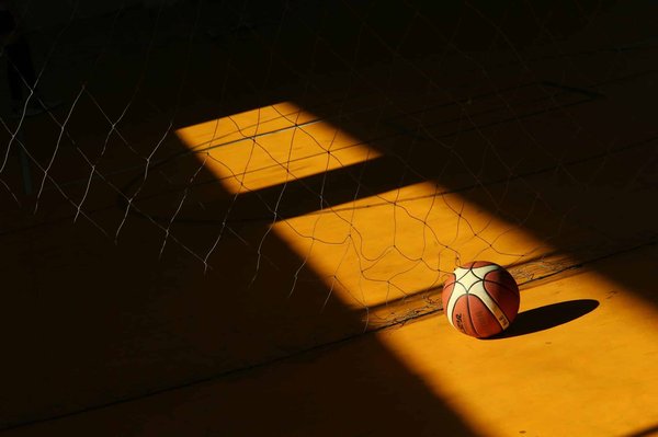 Quels sont les avantages de l'entraînement en altitude pour la performance des basketteurs?